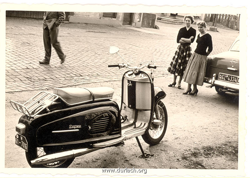 1950 bis 56 -  Moped in Durlacher Altstadt