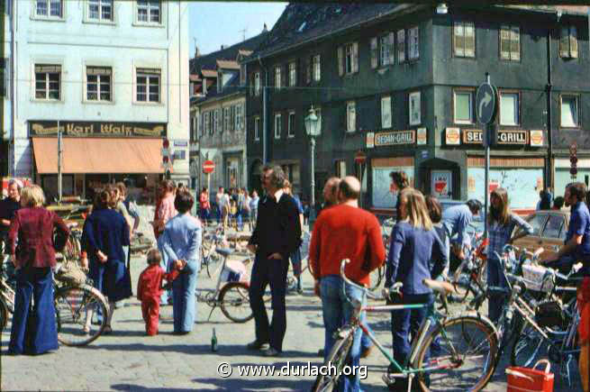 Marktplatz 1. Mai 1975