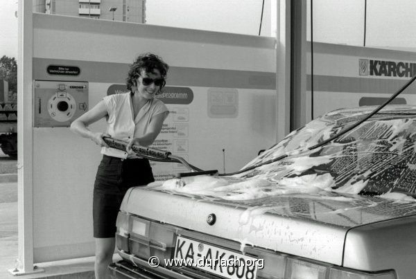 Die neue Waschanlage in der Killisfeldstrasse, ca. 1989
