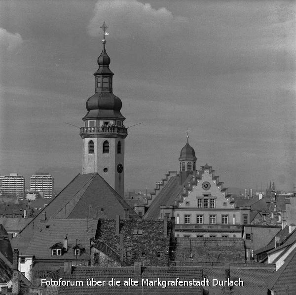 Kirche und Rathaus, ca. 1978